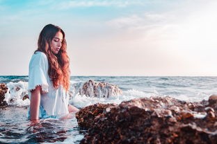 (海魂少女攻略)海魂少女是一款以海洋为背景，融合了恋爱、冒险、策略等多种元素的游戏。这款游戏改编自同名小说，以少女为主角，讲述了她在神秘海洋中展开冒险的故事。以下是关于海魂少女的多元化分析介绍。